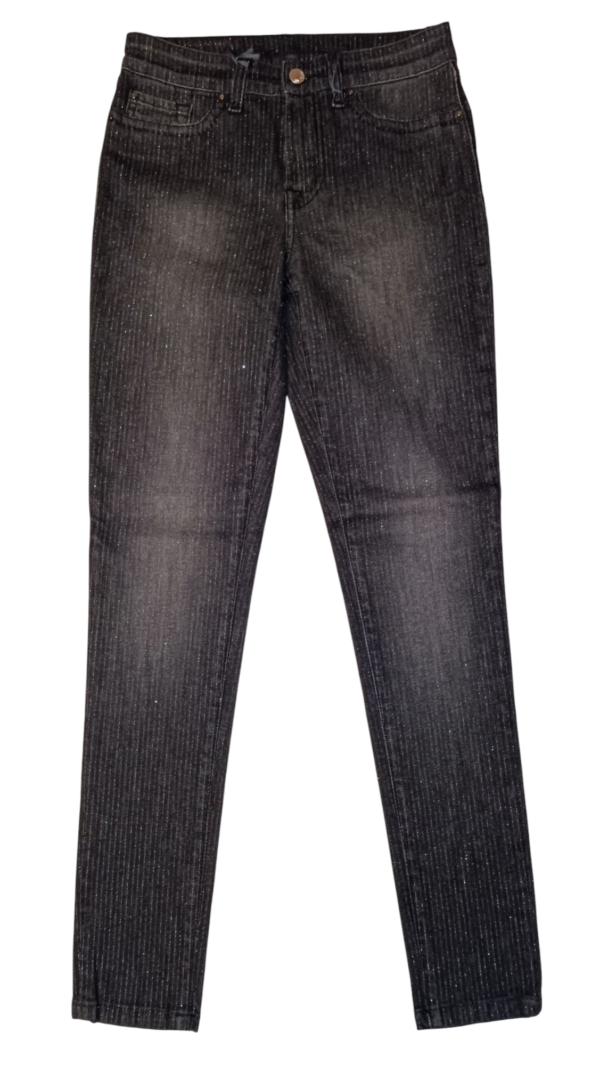 Pantalón Vaquero con botón joya. - Imagen 4