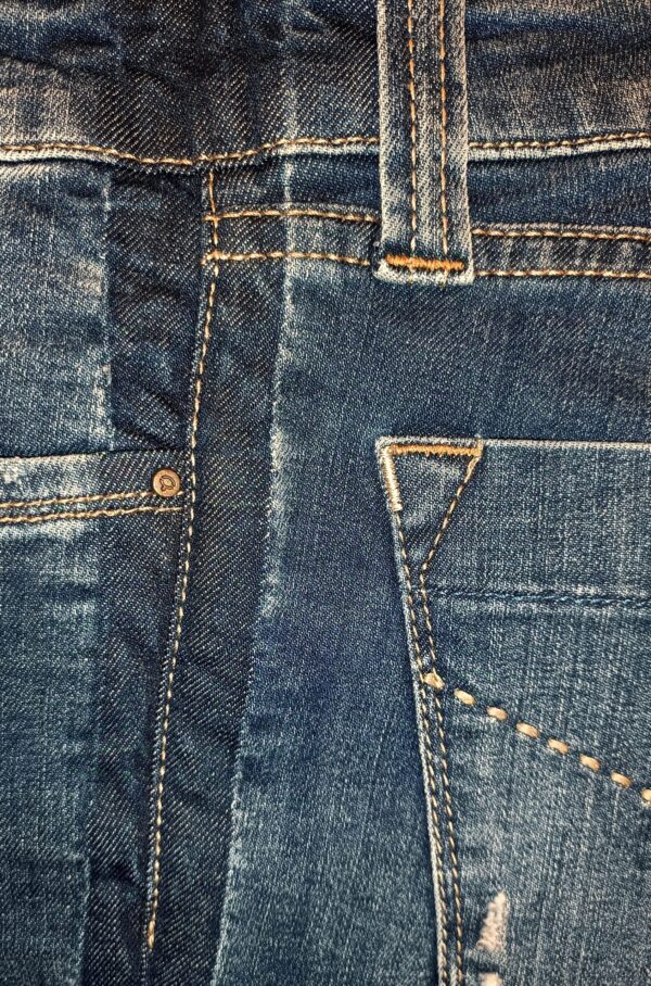 Pantalón vaquero bi tono. - Imagen 6