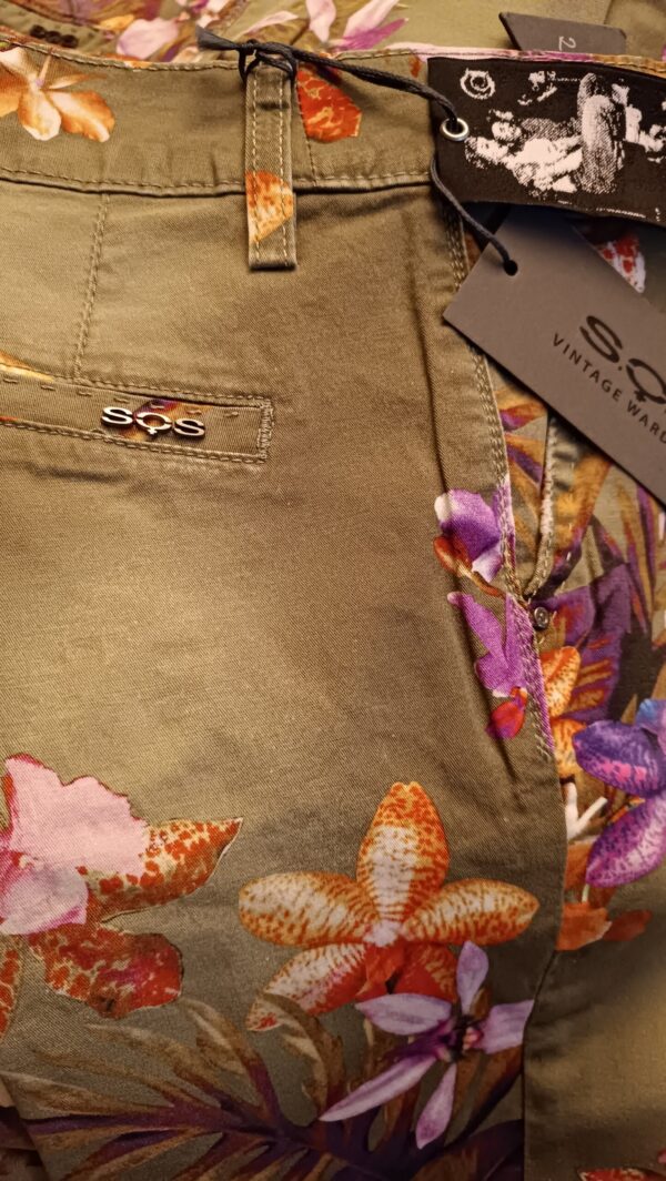 Pantalón cropped tropical - Imagen 5