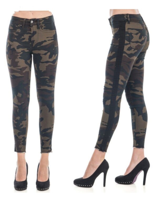 Pantalón de camuflaje con botón joya. - Imagen 6