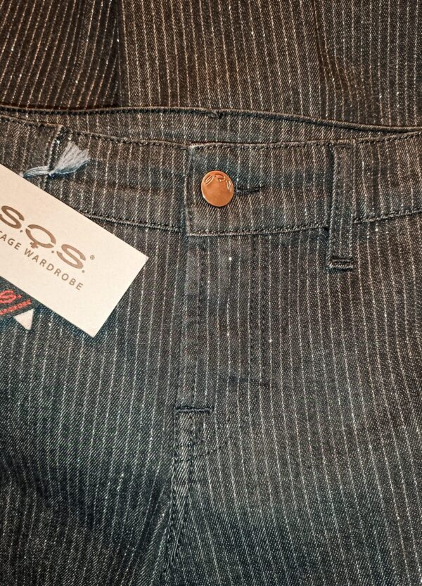 Pantalón vaquero negro con hilo plateado. - Imagen 4