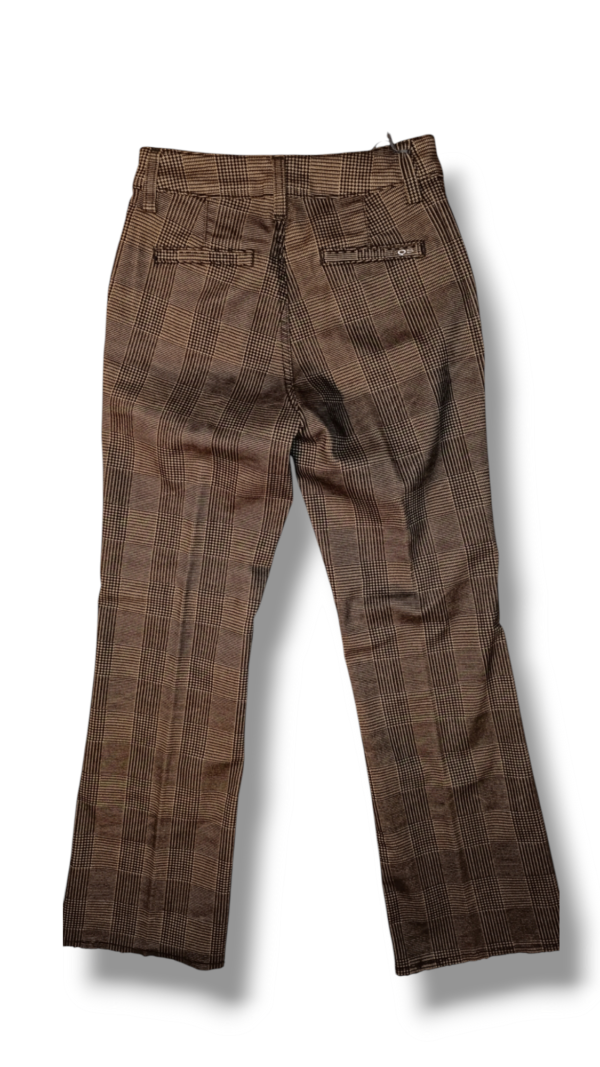Pantalón cropped clásico. - Imagen 4