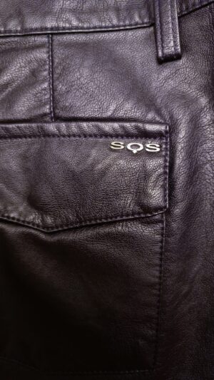 bolsillos pantalón ecopiel azul marino