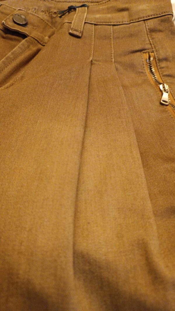 Pantalón Vaquero con pinzas. - Imagen 3