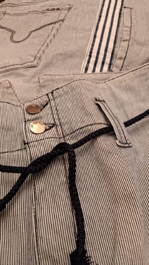 pantalón de rayas