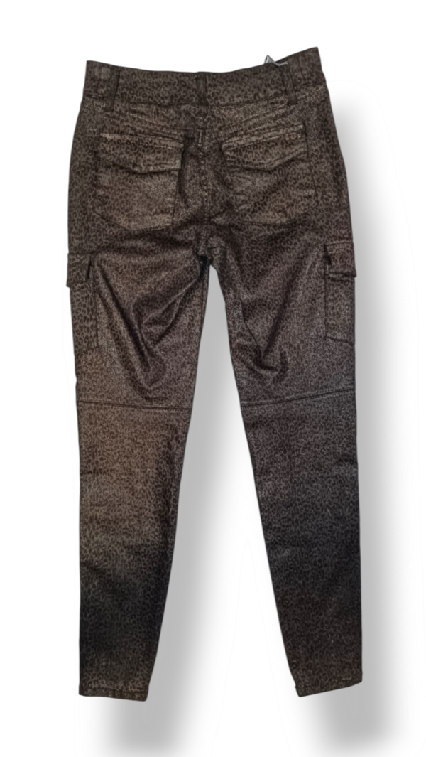 Pantalón cargo metalizado. - Imagen 2